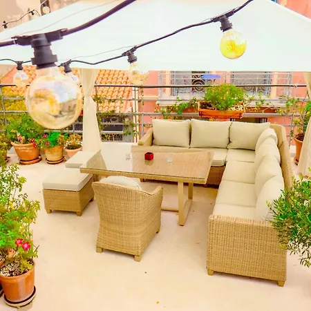 Vakantiehuis The Acropolis House Of Flowers~private Roof Garden Athene