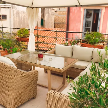 The Acropolis House Of Flowers~private Roof Garden