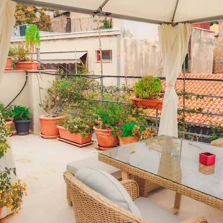 The Acropolis House Of Flowers~private Roof Garden Tatil Evi *